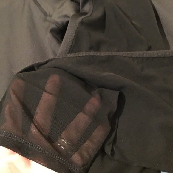 NWT Andrew Marc New York Performance Compression Performance Black Leggings - Picture 9 of 15